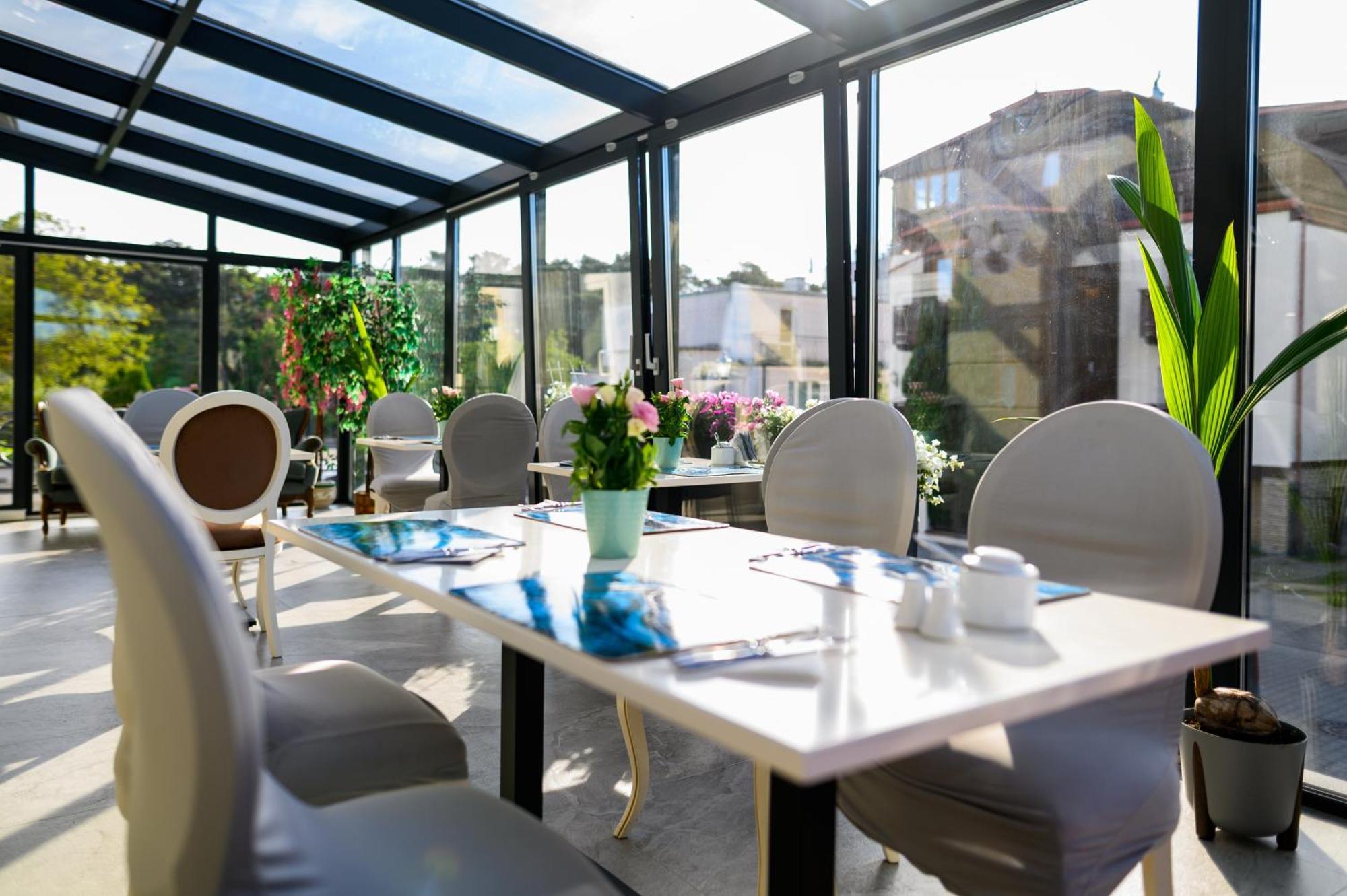 Moris Boutique Beach Hotel Gdansk Bagian luar foto
