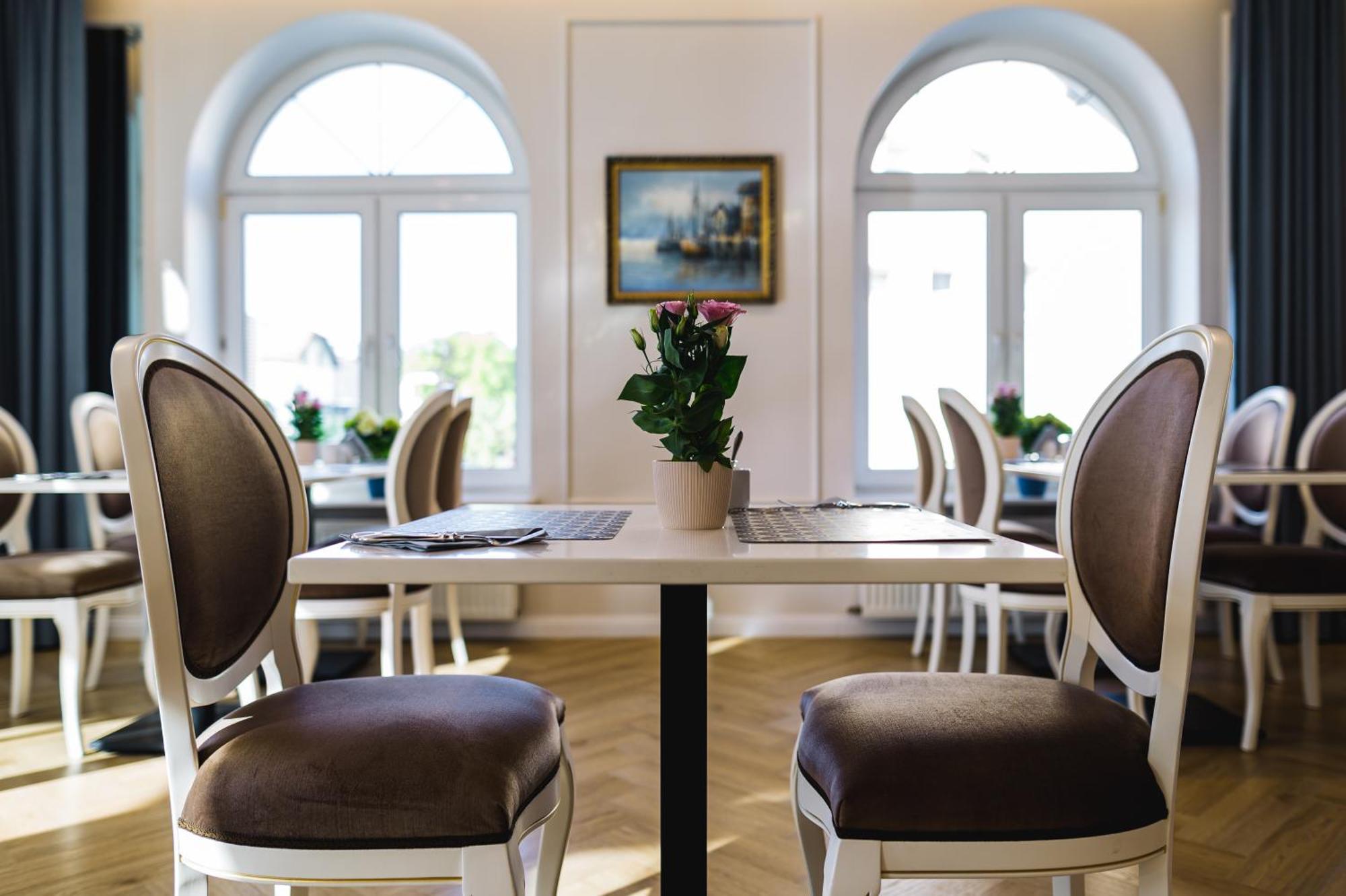 Moris Boutique Beach Hotel Gdansk Bagian luar foto