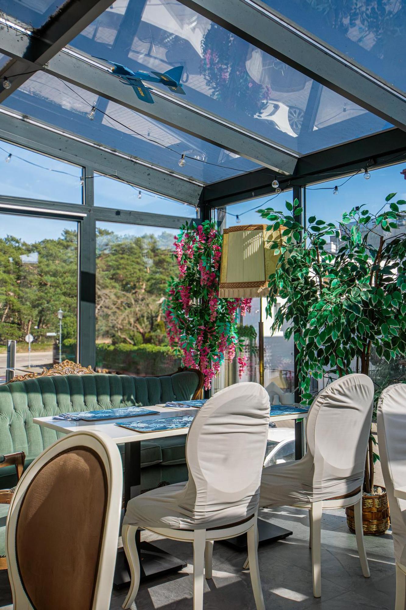 Moris Boutique Beach Hotel Gdansk Bagian luar foto