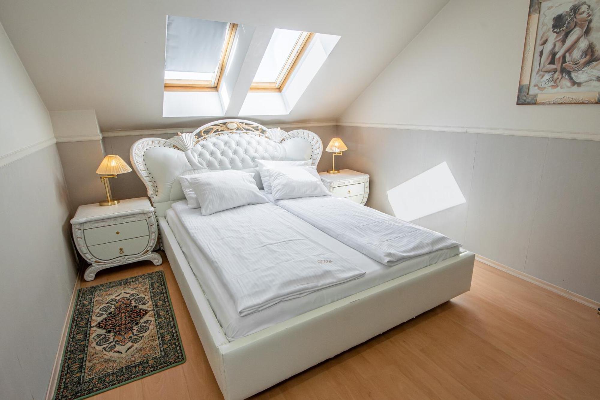 Moris Boutique Beach Hotel Gdansk Bagian luar foto