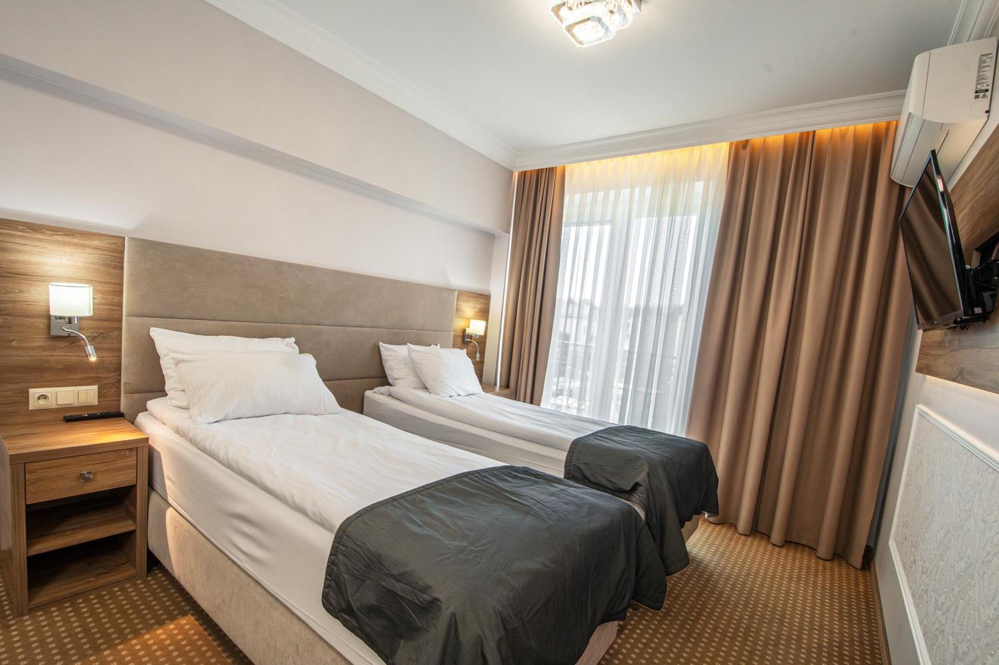 Moris Boutique Beach Hotel Gdansk Bagian luar foto